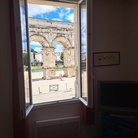 Appartement Vue Panoramique Sur Le Vieux 생트 외부 사진