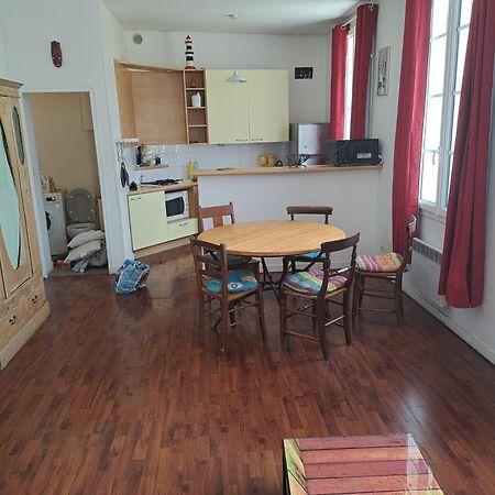 Appartement Vue Panoramique Sur Le Vieux 생트 외부 사진